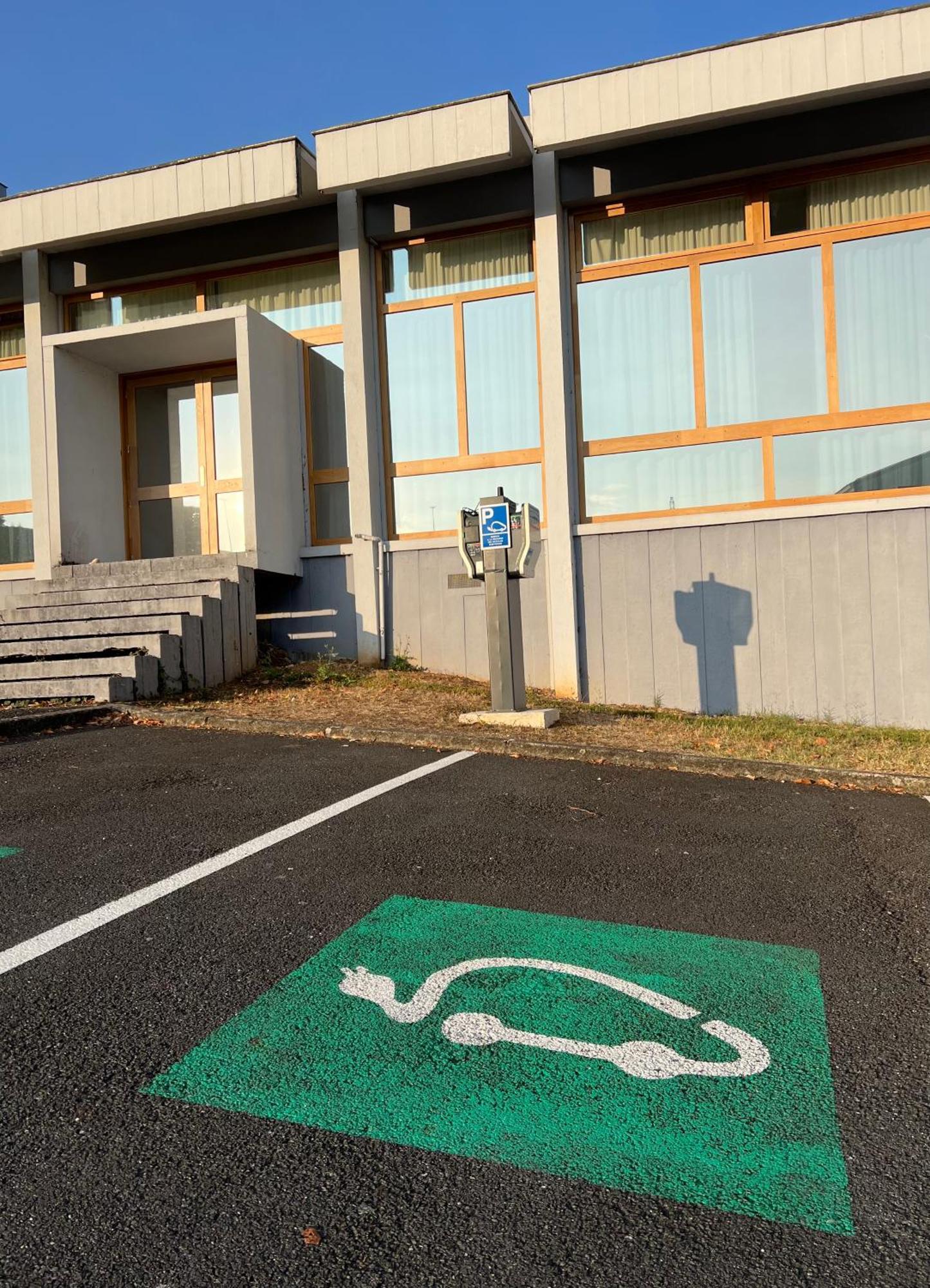 ホテル Ibis Angouleme Nord シャンプニエ エクステリア 写真