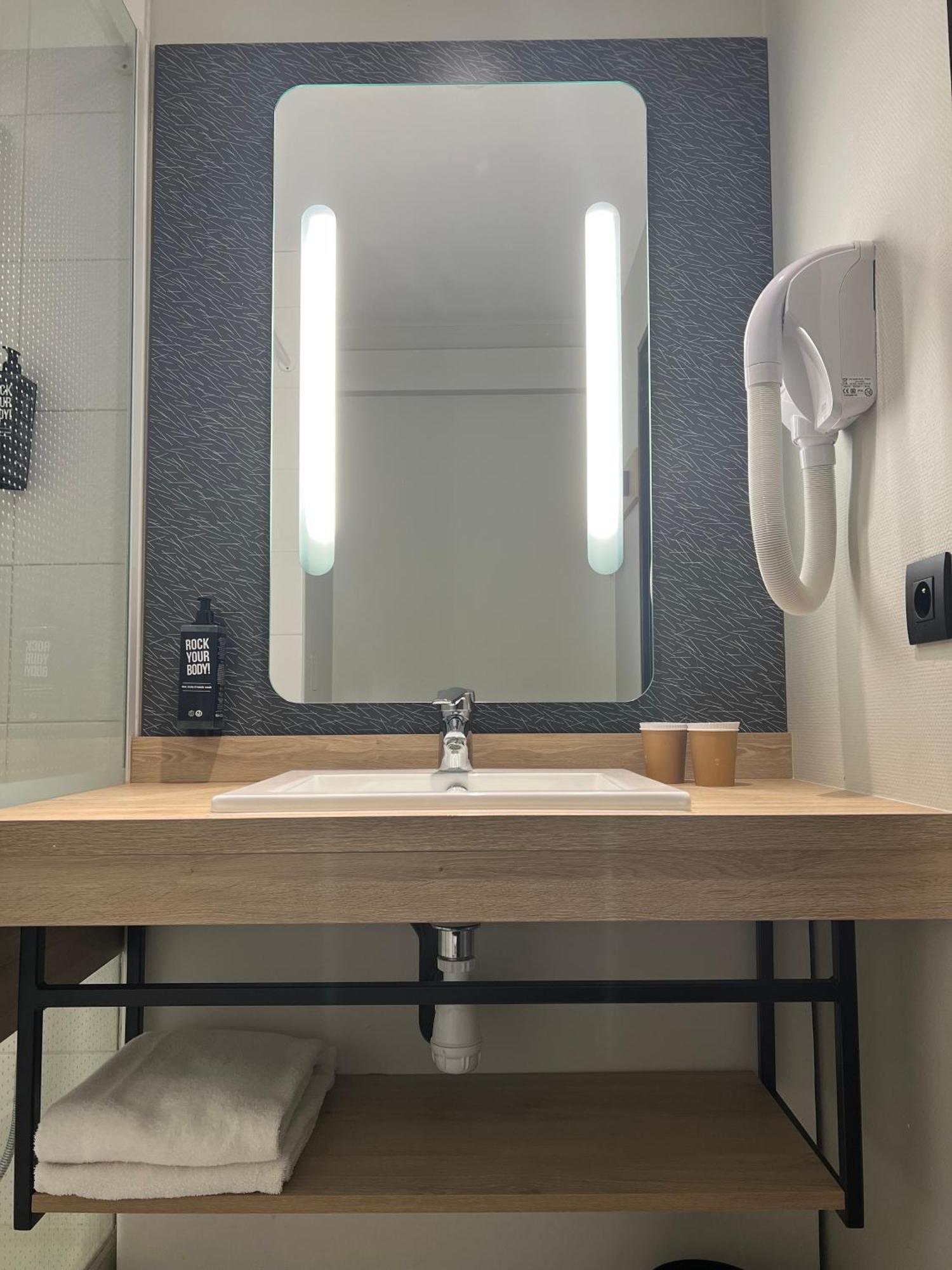 ホテル Ibis Angouleme Nord シャンプニエ エクステリア 写真