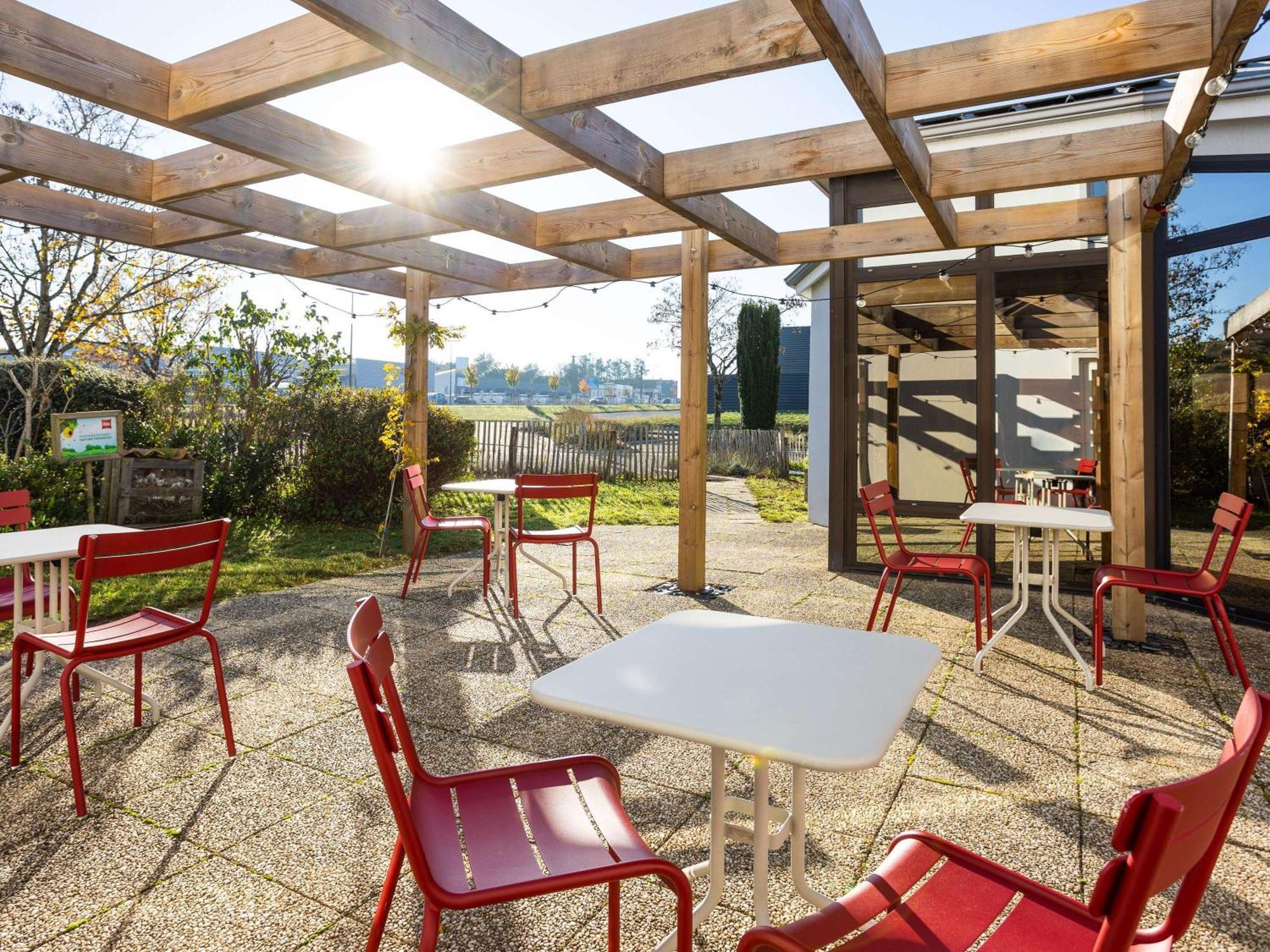 ホテル Ibis Angouleme Nord シャンプニエ エクステリア 写真