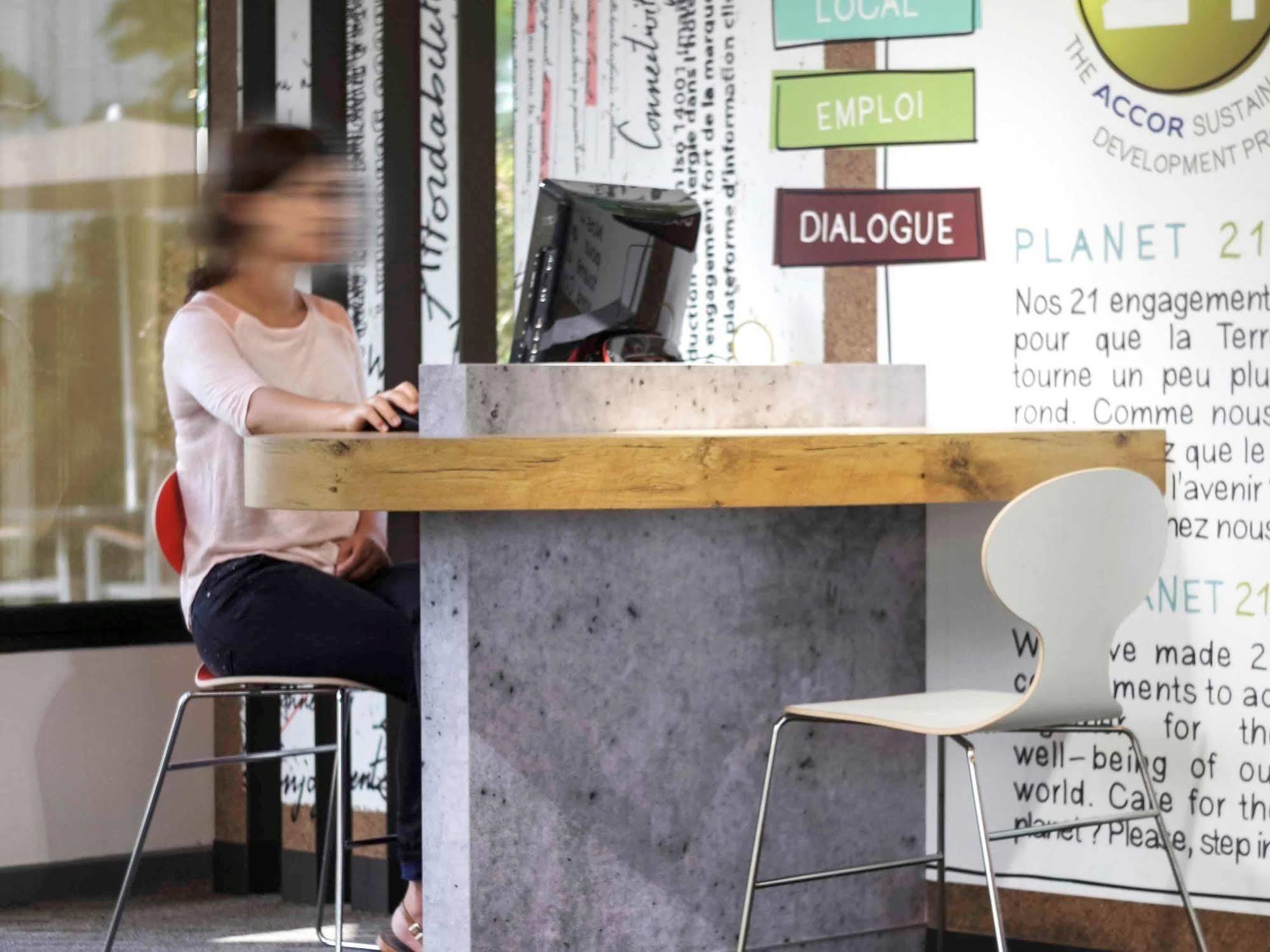 ホテル Ibis Angouleme Nord シャンプニエ エクステリア 写真