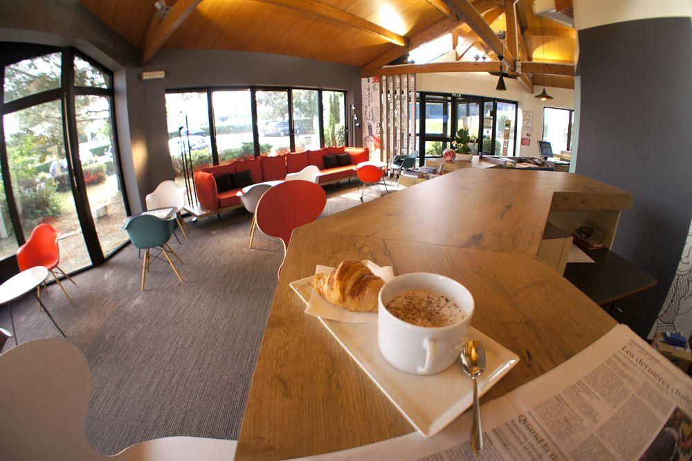 ホテル Ibis Angouleme Nord シャンプニエ エクステリア 写真