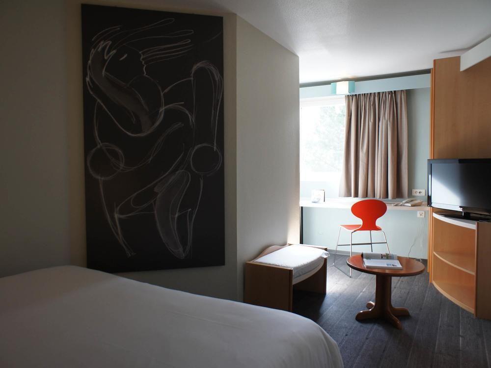 ホテル Ibis Angouleme Nord シャンプニエ エクステリア 写真